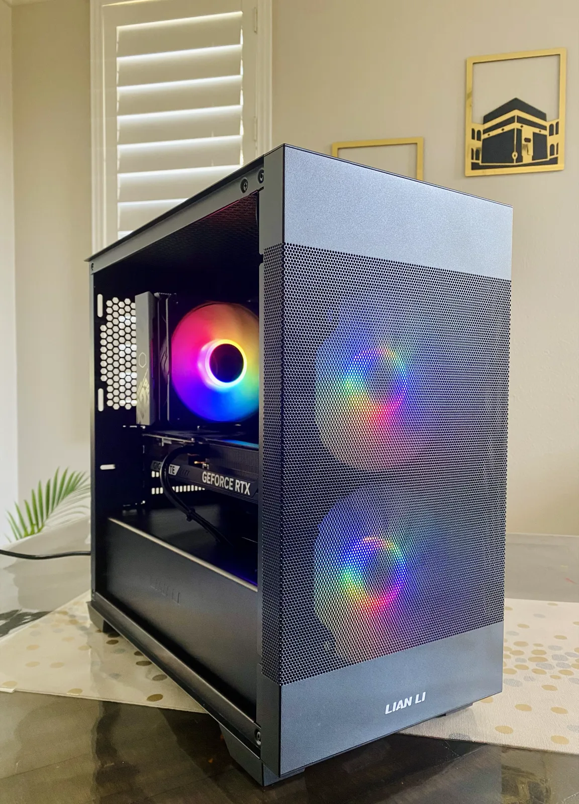 Completed build: Ryzen 5 7600X, RTX 5070